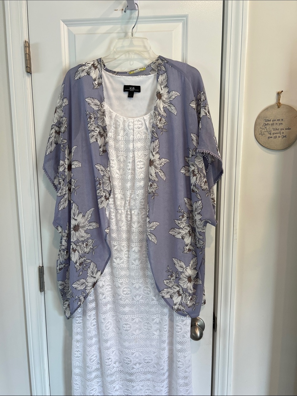 Gianni Bini XS Cornflower Floral Print Birdie Kimono Cover Up Wildflower - Picture 7 of 7